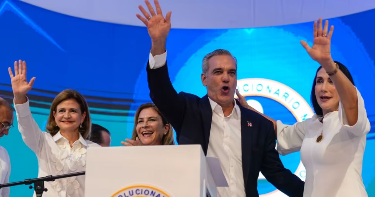 Luis Abinader réélu président au premier tour avec 57,16% des voix