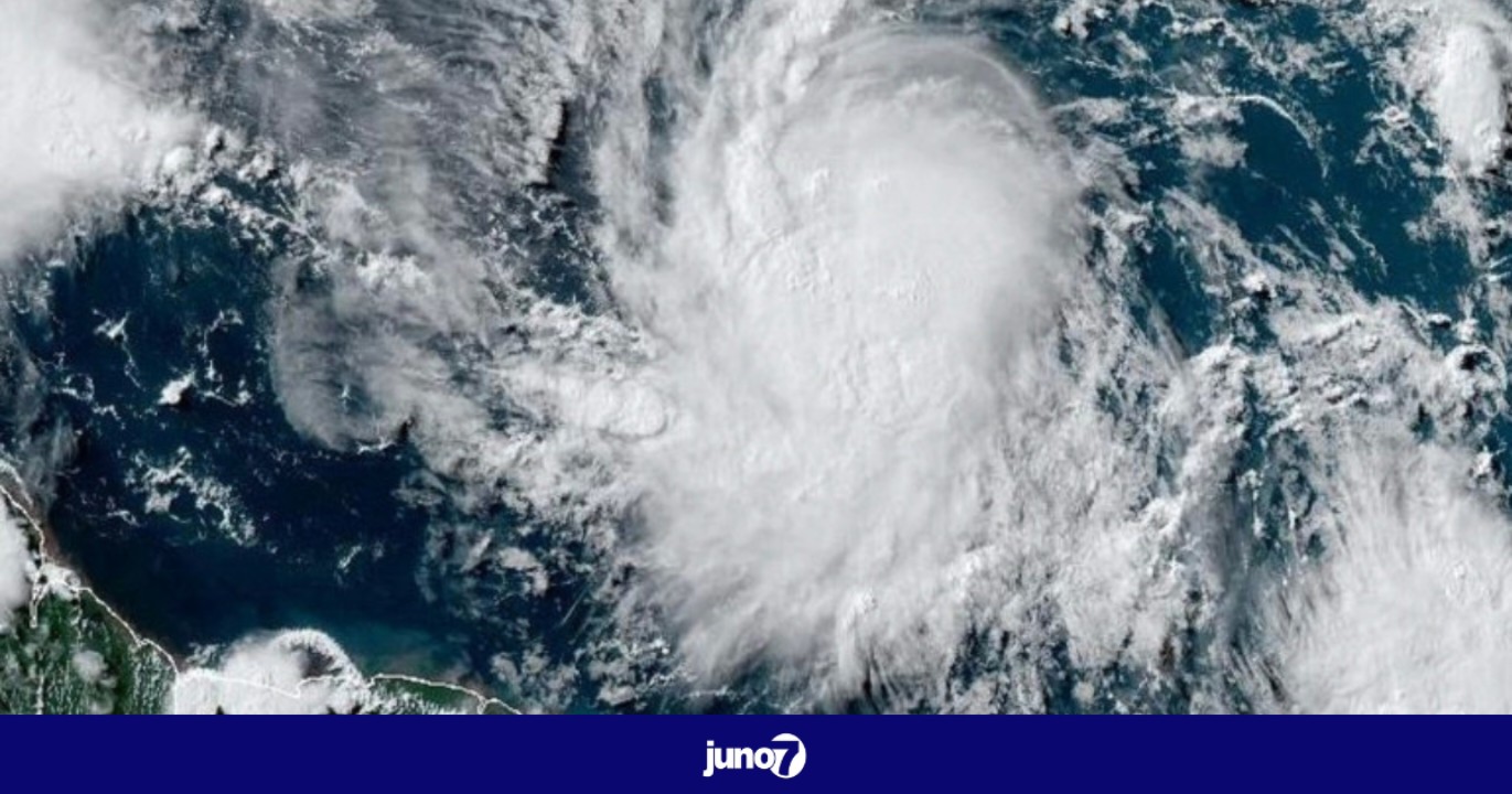 Les Caraïbes sont en alerte face au dangereux ouragan "Beryl"