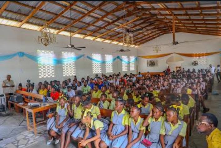 Plus de 500 jeunes assistent aux webinaires d’Incas Productions dans le sud d’Haïti 