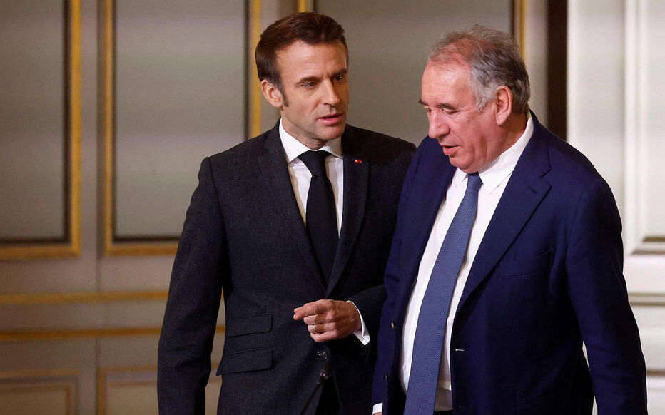 Emmanuel Macron nomme François Bayrou comme premier ministre